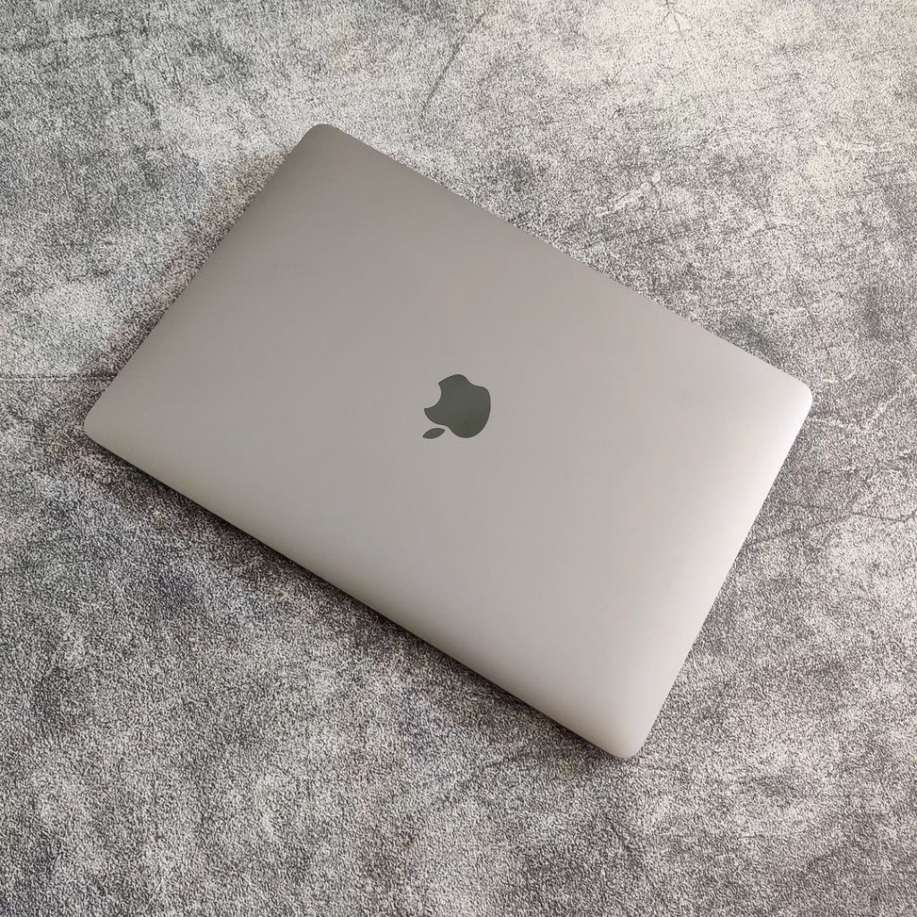 アップル、M1チップ搭載の13型「MacBook Air」を11月17日発売 - 価格.