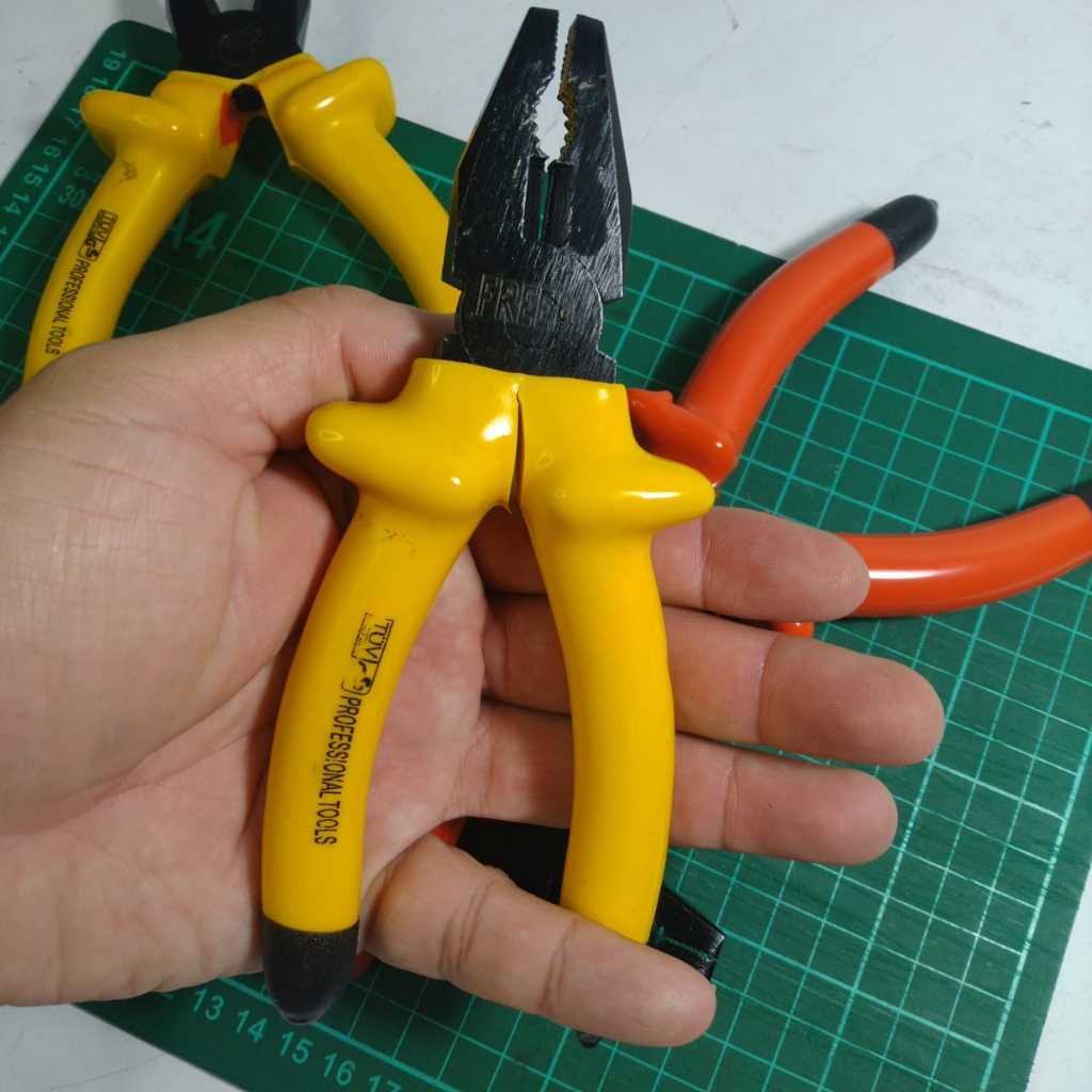 Jual FREED 6