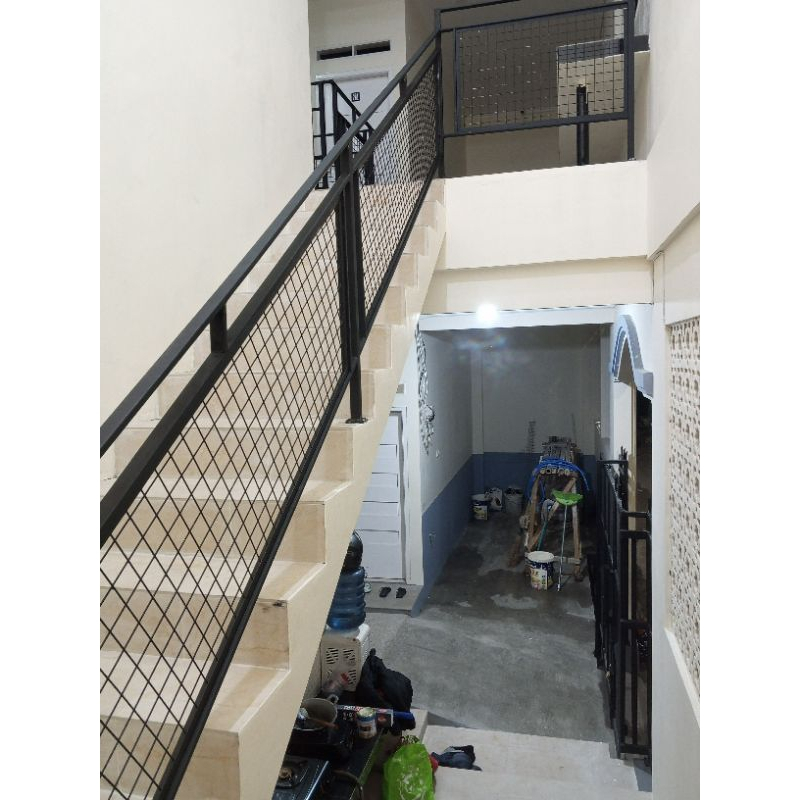 Jual railing tangga minimalis reling tangga besi minimalis model dengan ...