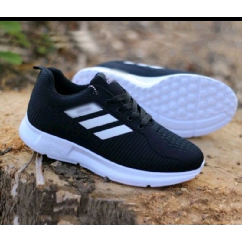 Jual SEPATU PRIA ADS STRIP CUTTING EMBOSS | Shopee Indonesia