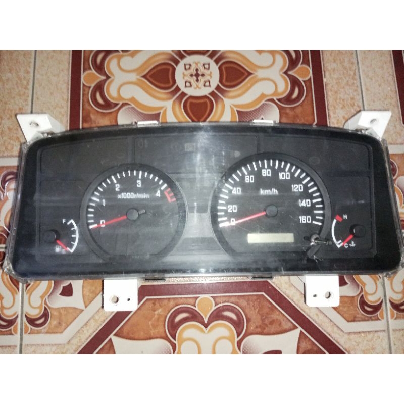 Jual kombinasi meter, speedometer assy isuzu elf NLR55 copotan original ...
