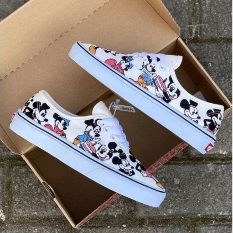 Harga vans mickey mouse on sale 2018