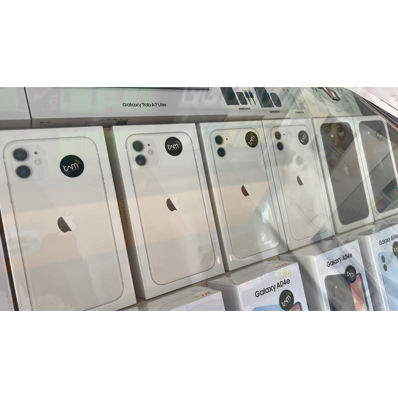 Apple iPhone 11 64GB, White iBox Garansi Resmi