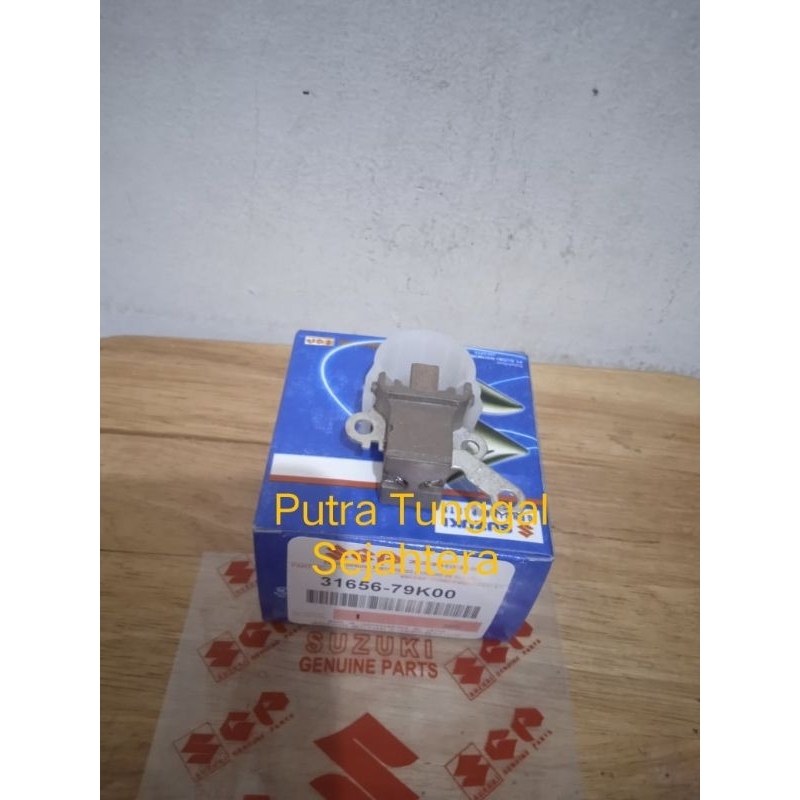 Jual Holder Alternator Dinamo Amper Ertiga R3 31656-79K00 | Shopee ...