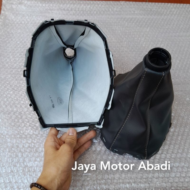 Jual boot shift knop manual INNOVA REBORN Origina/cover shift knop ...