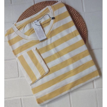 Kaos Stripe Premium Katun Unisex L XXL