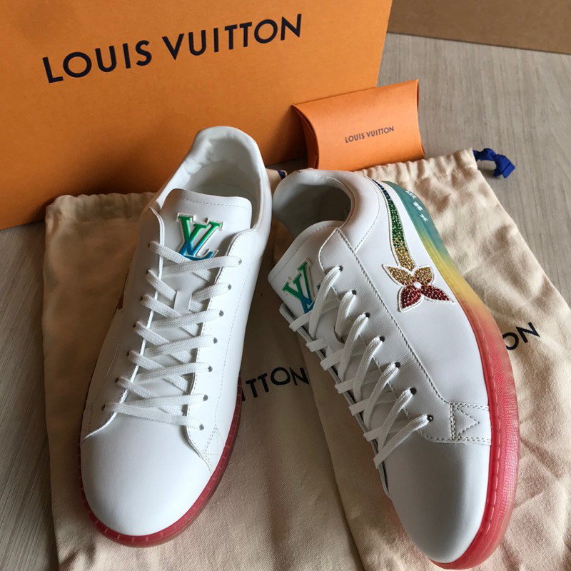 Sepatu pria LV Louis vouitton original size 9½. Model baru, Fesyen