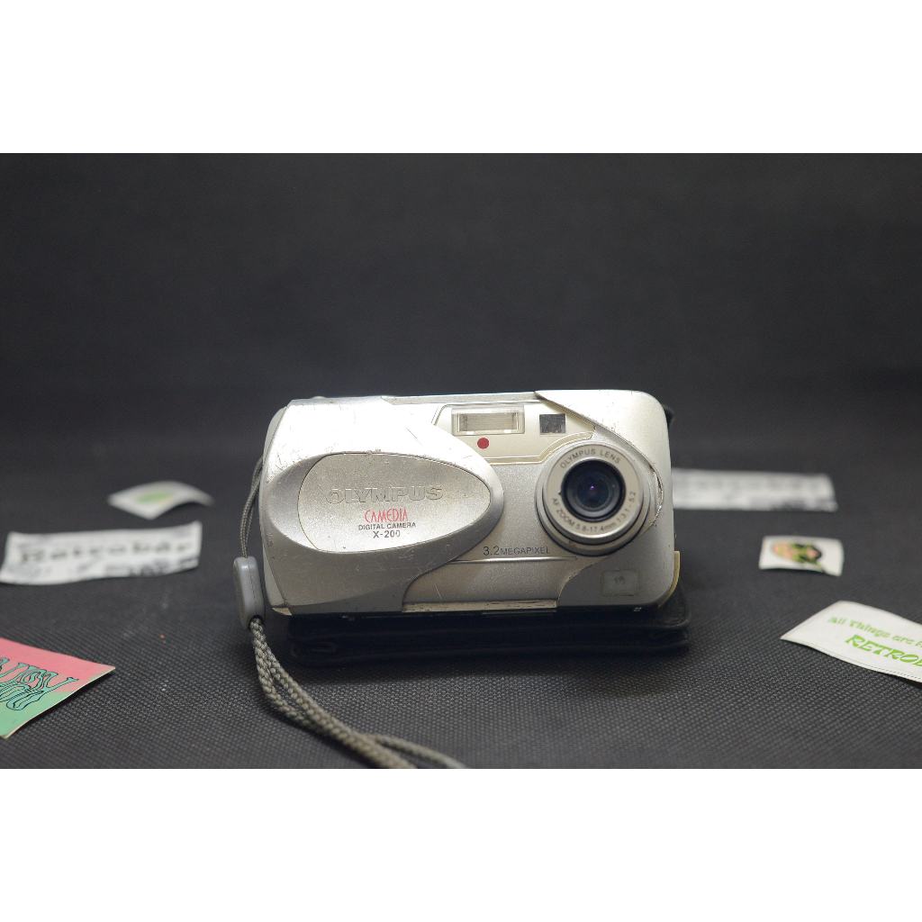 OLYMPUS CAMEDIA X-200 OLYMPUS CAMEDIA X-200 デジカメ 美品 a4619