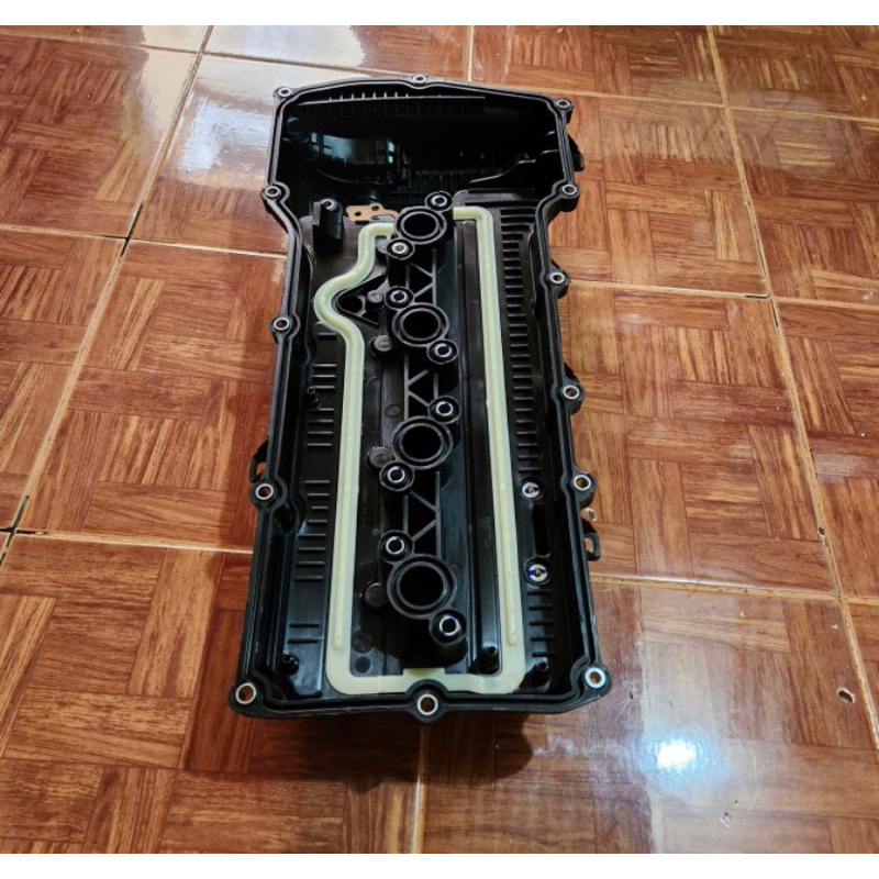 Jual Cover cover tutup cylinder head toyota innova reborn bensin ...