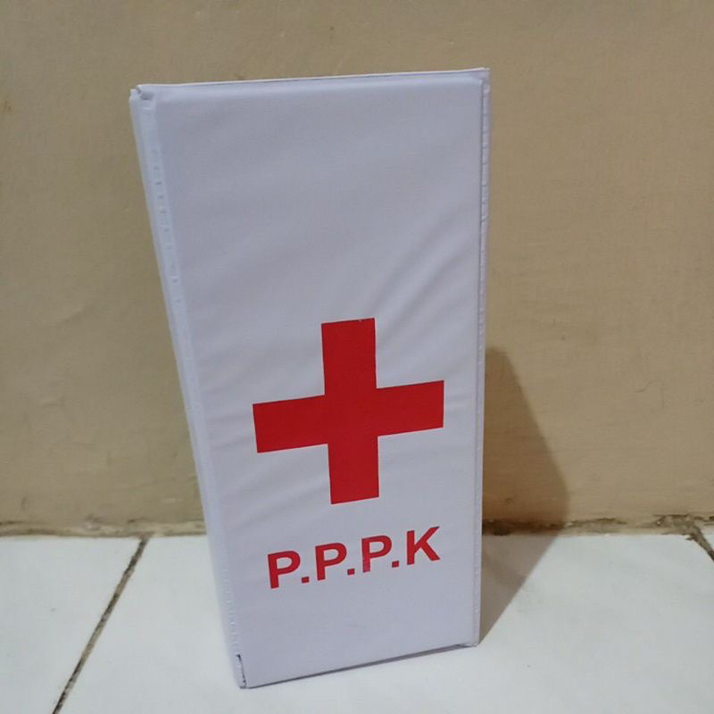 Jual Kotak P3K Mobil Lengkap Isi / Kotak Obat Mobil / Kotak P3k Mobil ...