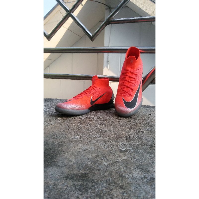 SEPATU BOLA NIKE MERCURIAL SUPERFLY CR7 SEPATU FUTSAL NIKE MERCURIAL  SUPERFLY CR7 adidas predator pogba hypervenom neymar