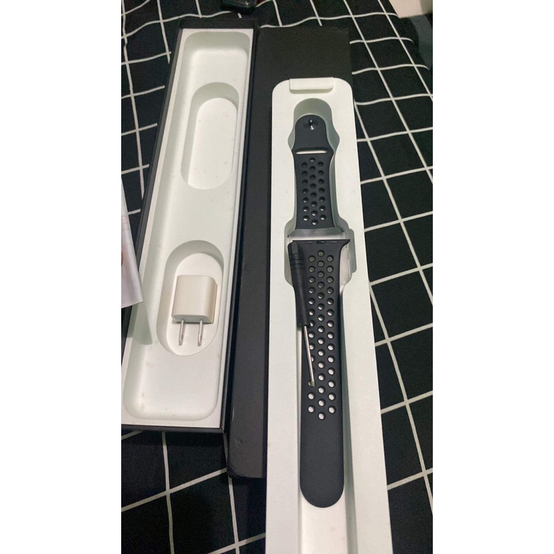 series 3 42mm nike apple watch