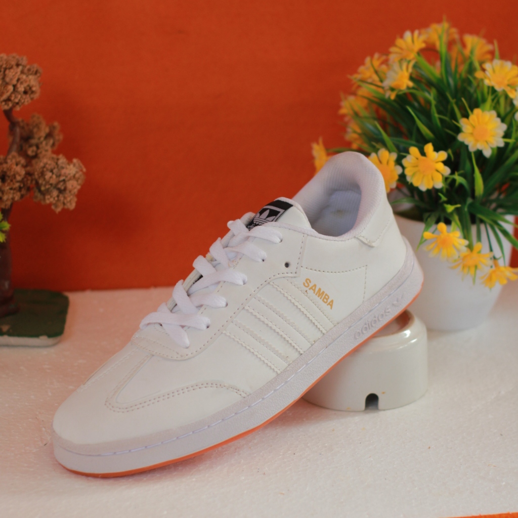 Foto sepatu adidas putih polos hotsell