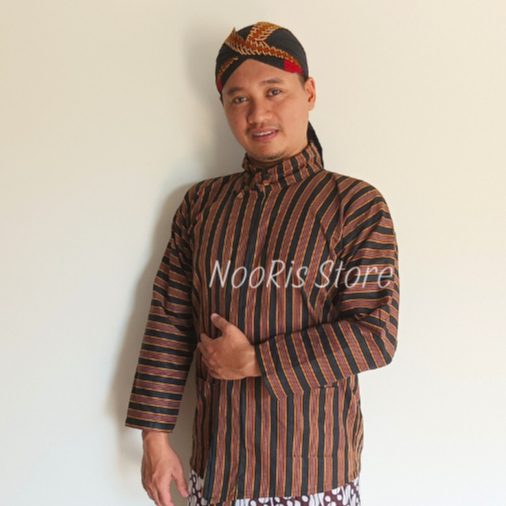 Jual Baju Lurik Jawa Pria + Blangkon Baju Adat Jawa Surjan Lurik Pria ...