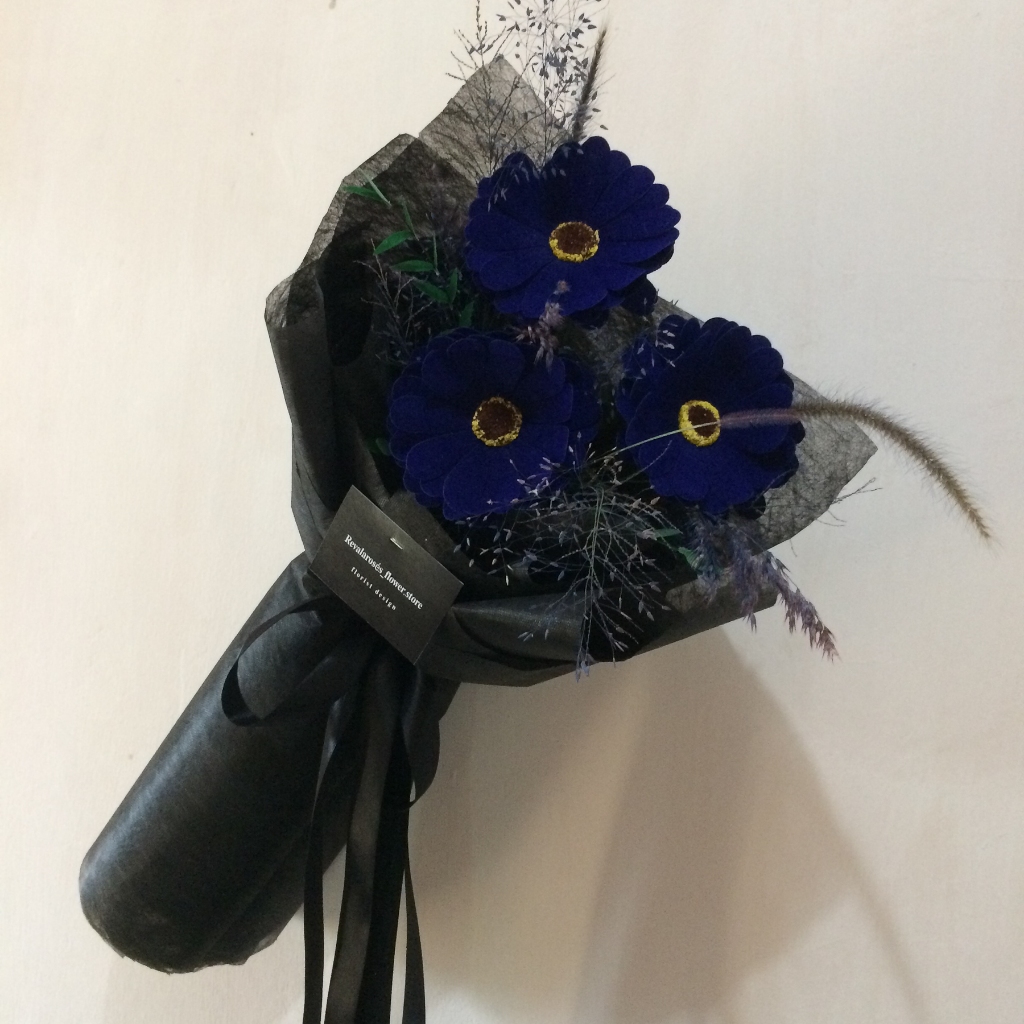 Jual Revalarosé flower Hand Bucket Gerbera Daisy Biru Variasi Ukuran ...