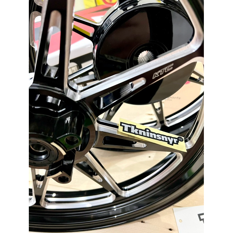 Jual Velg KTC Racing R14 Palang 8 Spectre Twotone Vario 125/150/160 Cbs ...