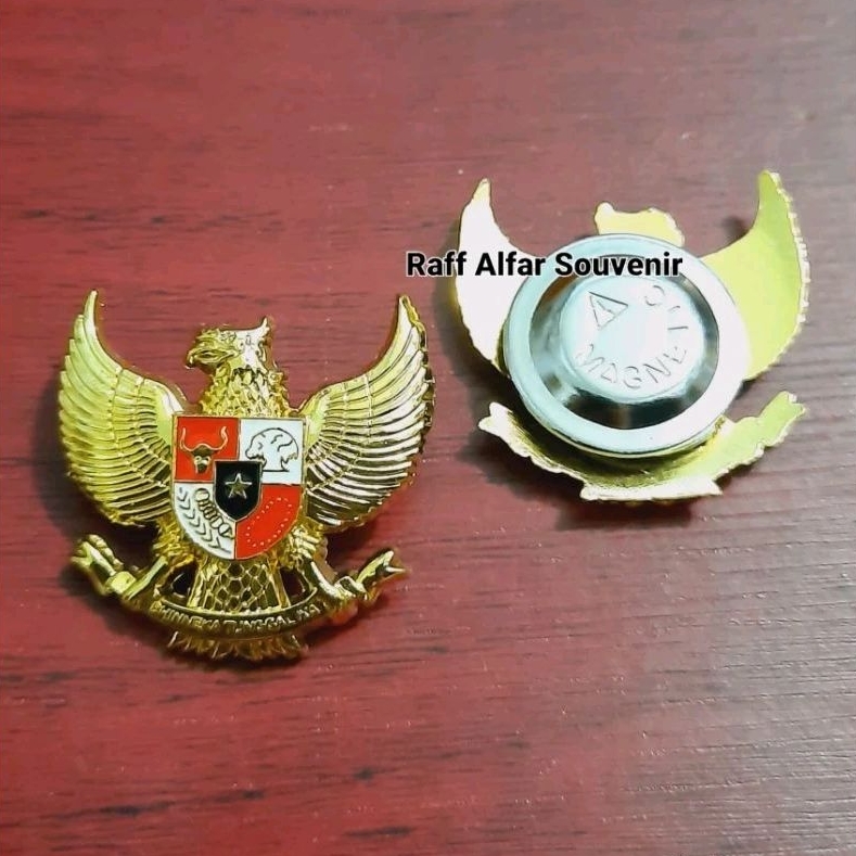 Jual Pin garuda pancasila kuningan tebal | Shopee Indonesia