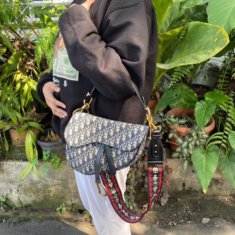 Harga saddle bag on sale dior