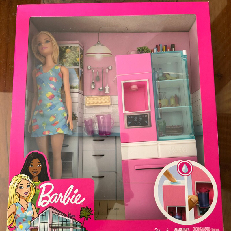 Jual Barbie Doll & Furniture Kitchen Set With Working Dispenser ...