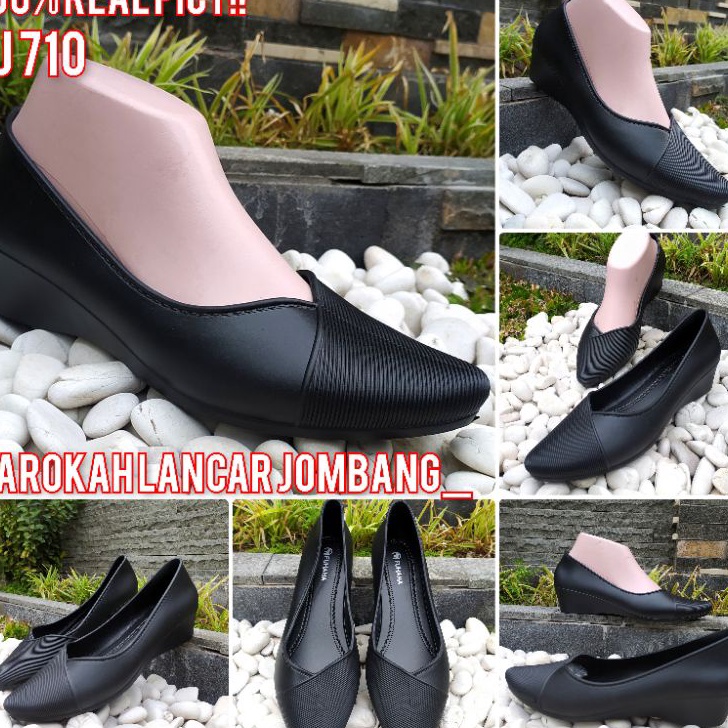 Jual Elegansi yang Diinjak Keanggunan yang Dikenakan Sepatu Pantofel ...