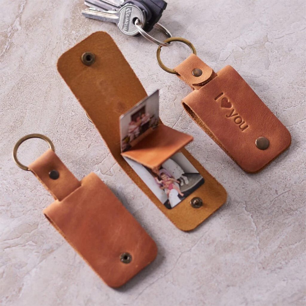 Jual Souvenir gantungan kunci vynil kulit sintetis custom | key chain ...