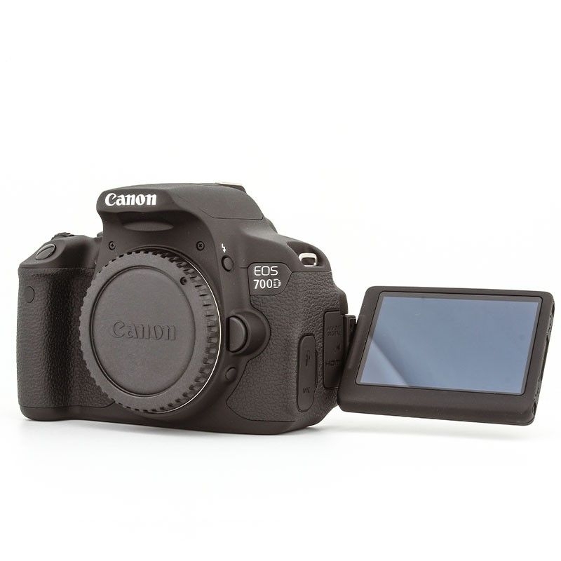 Jual KAMERA CANON EOS 700D LAYAR FLIP, TOUCHSCREEN MULUS NOMINUS