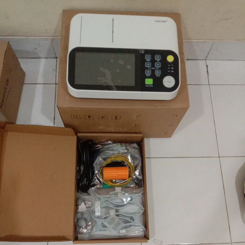Jual ECG 3 Channel Yonker / EKG 3 Channel Yonker | Shopee Indonesia
