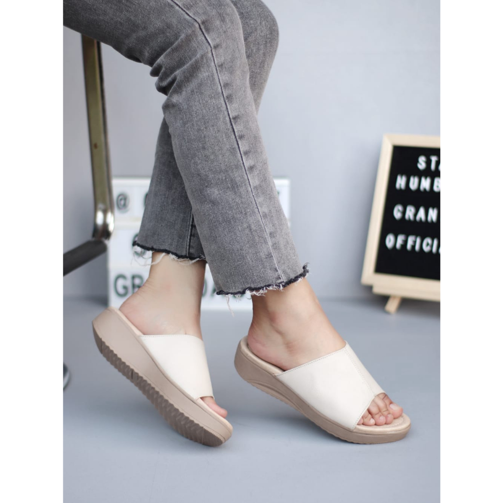 Jual Grandable Sendal Slop Wedges Wanita Kulit Raeni Cm Shopee