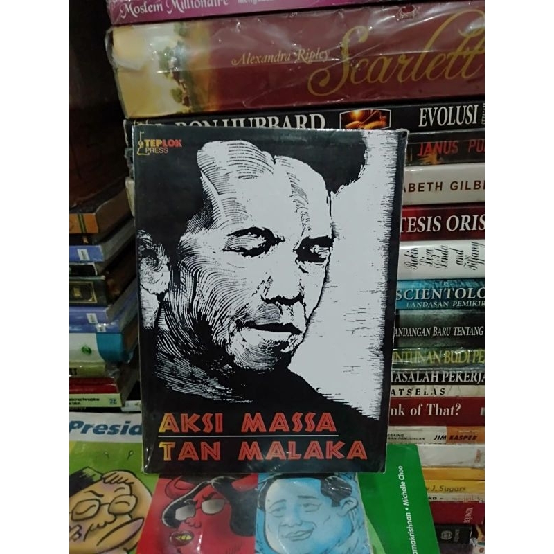 Jual Aksi Massa; Catatan-Catatan Perjuangan by Tan Malaka | Shopee ...