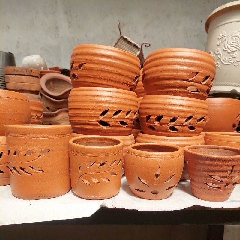 Jual pot tanah liat / terracotta tabung daun | Shopee Indonesia