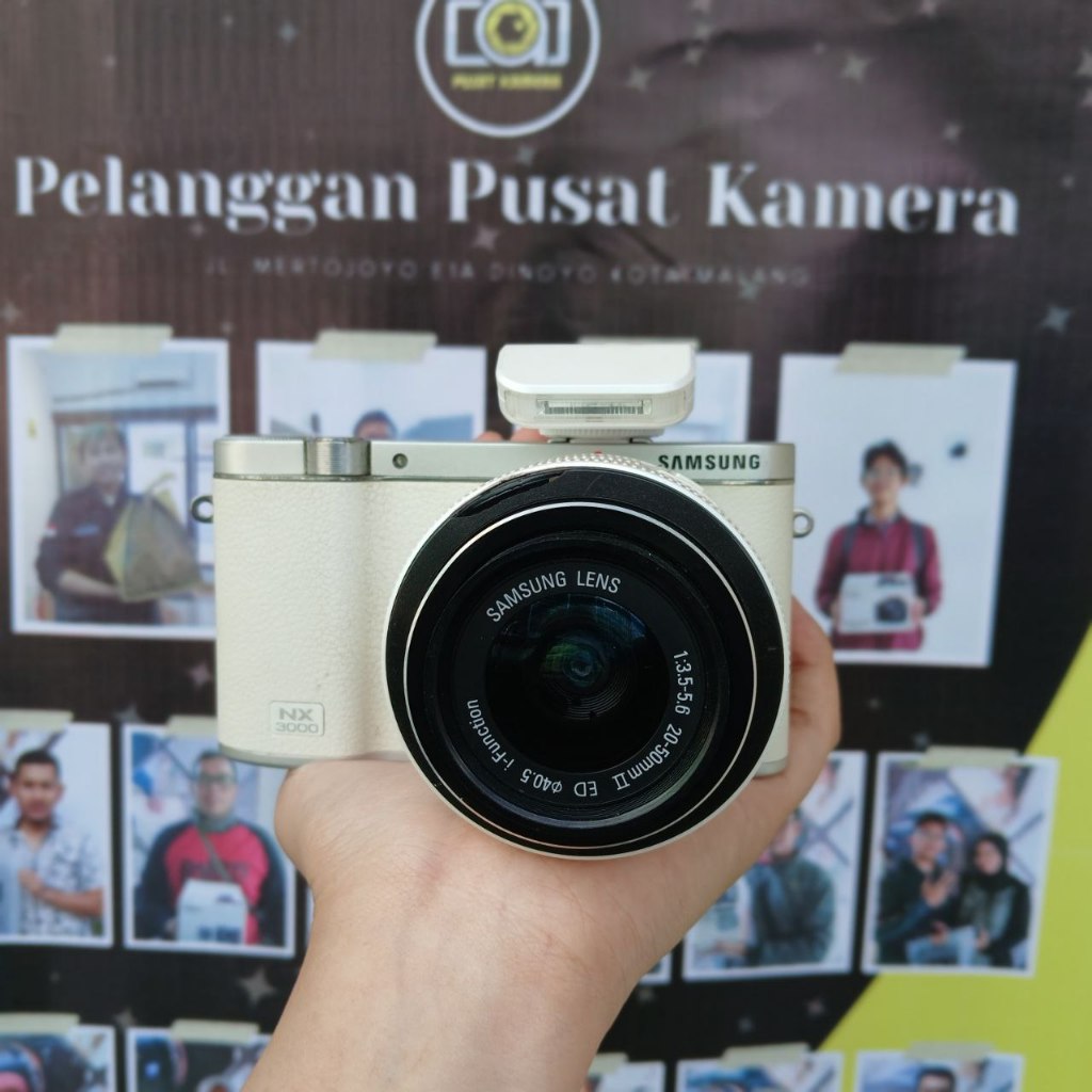 Jual SAMSUNG NX3000 LCD flip Second ( Kamera Mirrorless) Shopee Indonesia
