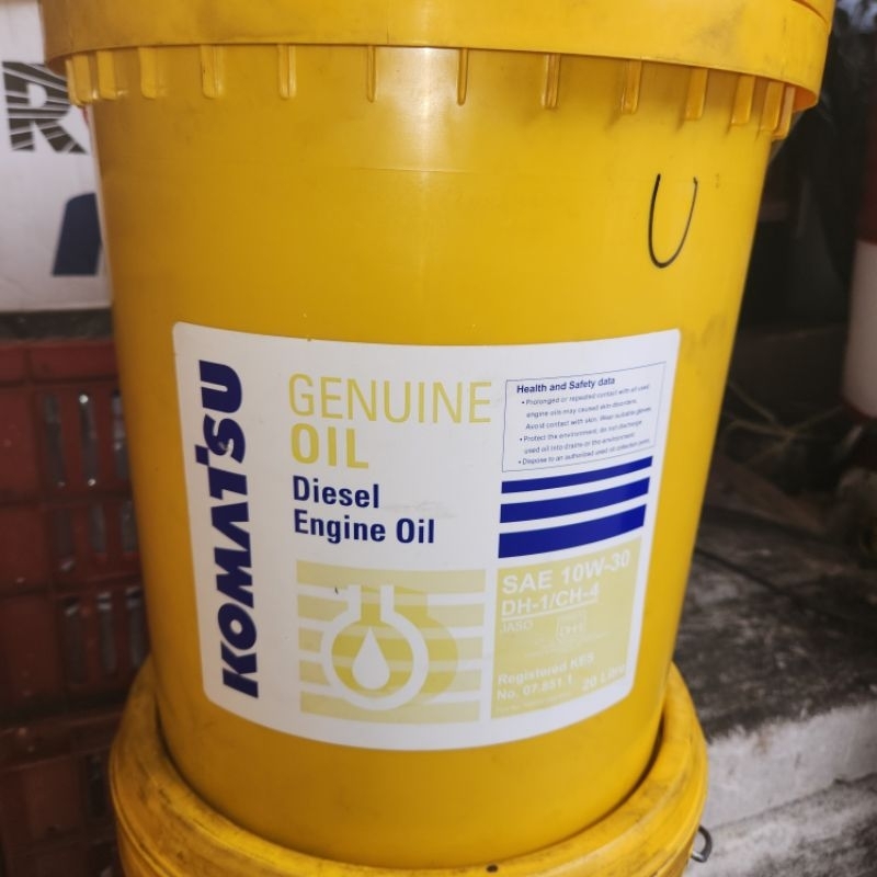 メンテナンス Komatsu Genuine Oil 10W-30 20L Komatsu Genuine Oil 10W-30 20L