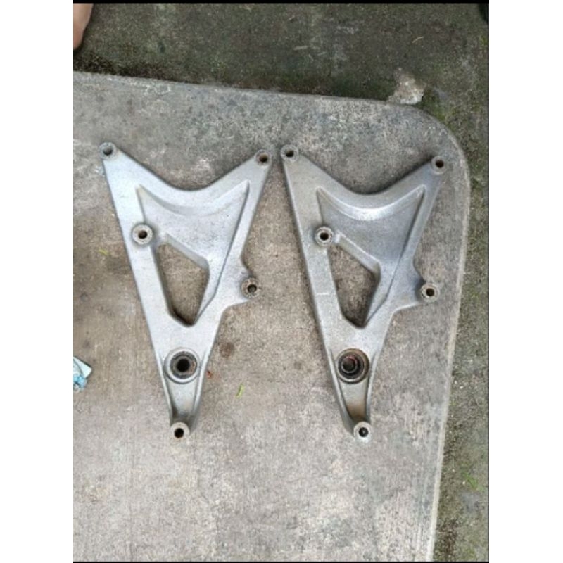 Jual Swing arm swing arm Honda Vario 125 old KZR original copotan