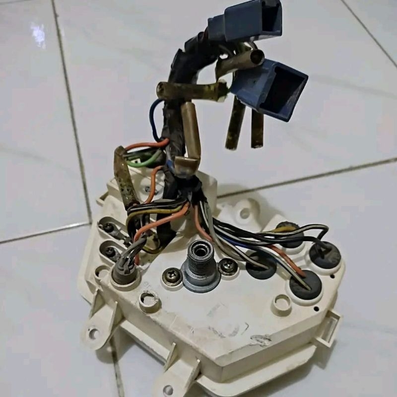 Jual speedometer Suzuki sprinter atau spidometer Suzuki sprinter atau ...