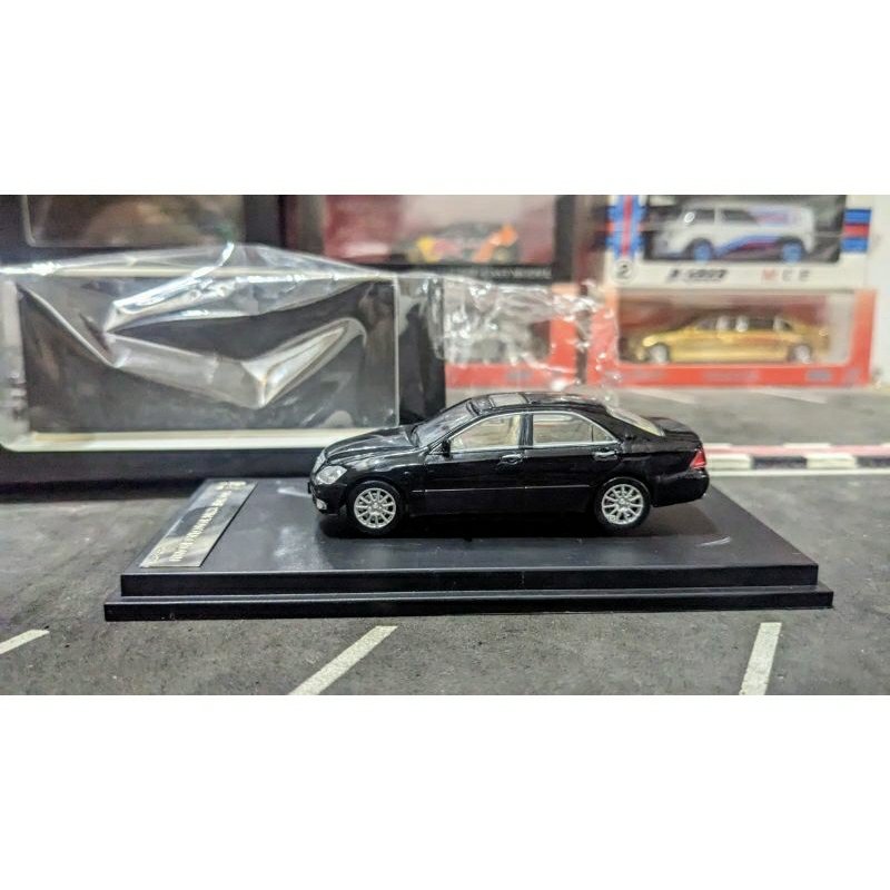 Jual Diecast DCM Toyota Crown Black 12 th Limited Edition merintis ...