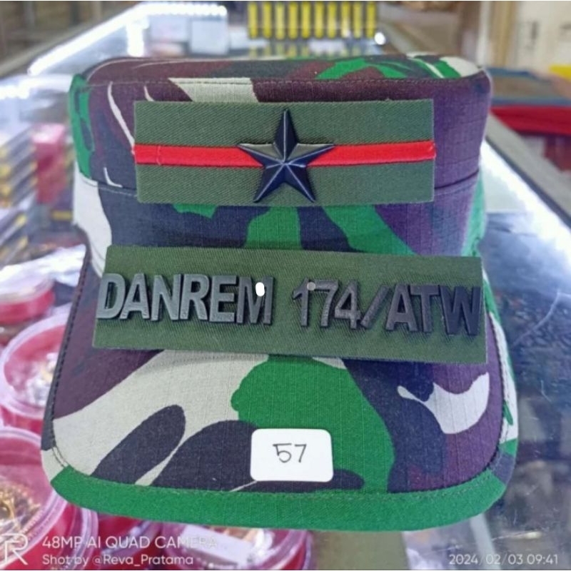 Jual TOPI KOMANDO PET PDH TNI + PANGKAT LOGAM TIMBUL+NAMA LOGAM BEST ...