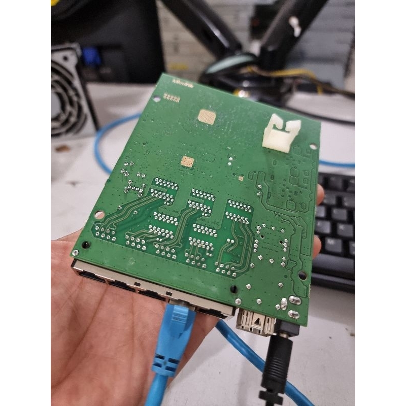 Jual Mikrotik Routerboard hEX POE RB960PGS 5Port Gbe 1port Sfp Mipsbe ...