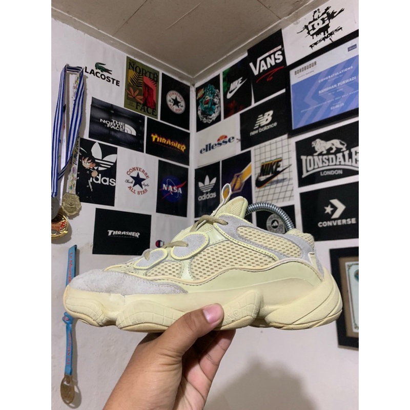 Yeezy 350 Sepatu Adidas Adidas Yeezy 500 Boost Baratas Adidas Yeezy 500  Super Moon Yellow
