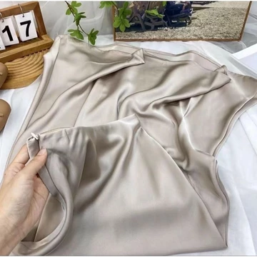 Bj Po 9902 White Long Satin Skirt Rok Panjang Satin Bkk Satin Skirt Rok Intu 9901