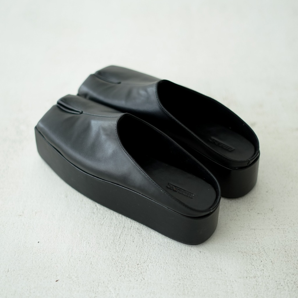 Jual RIDE.INC - Lei Tabi Clogs (Square Toe) | Shopee Indonesia