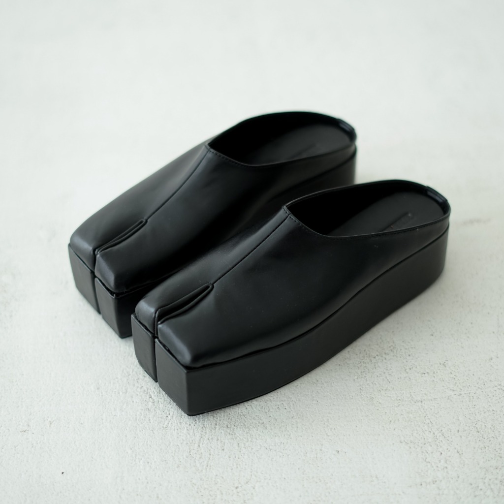 Jual RIDE.INC - Lei Tabi Clogs (Square Toe) | Shopee Indonesia