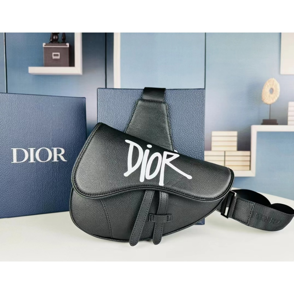 Jual Dior New Chest Bag Unisex Waist Bag Leather Handheld One Shoulder Crossbody Bag Shopee Indonesia