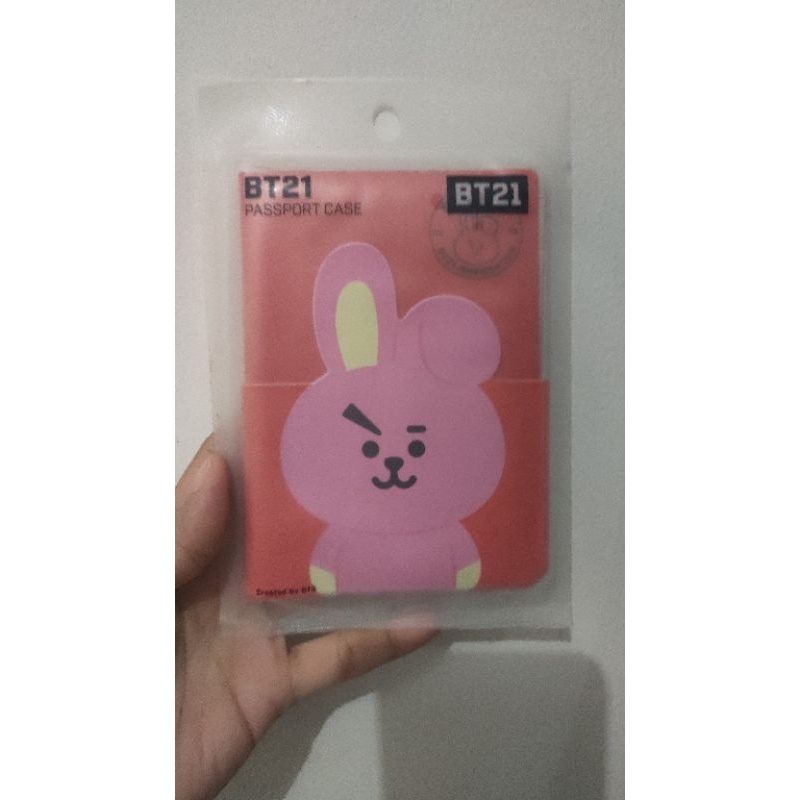Jual Official Passport Case BT21 - Cooky | Shopee Indonesia