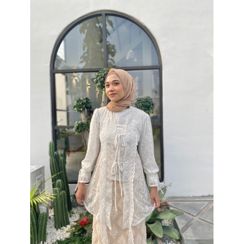 Jual Jenar kebaya putih kutubaru modern tali renda tile bordir broken ...