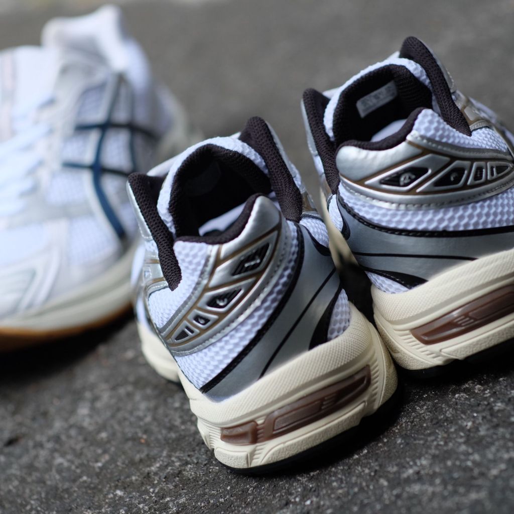 Jual (SALE BNWB) ASICS GEL 1130 // SAMPLE | Shopee Indonesia