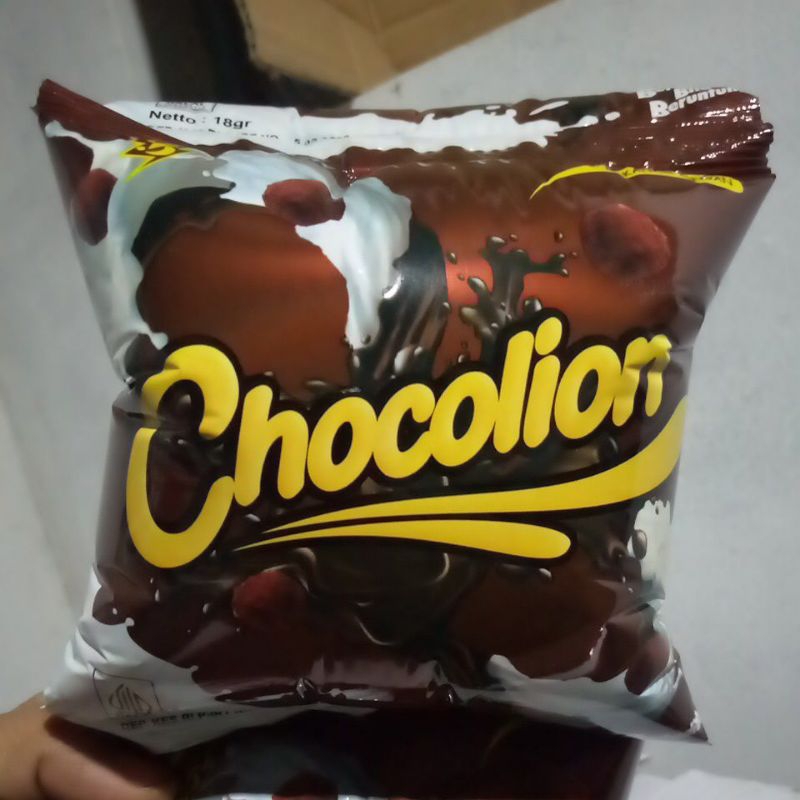 Jual CHOCOLION Snack Viral Ciki Berhadiah 1 Pak Isi 10 Pcs Chiki Ciki ...