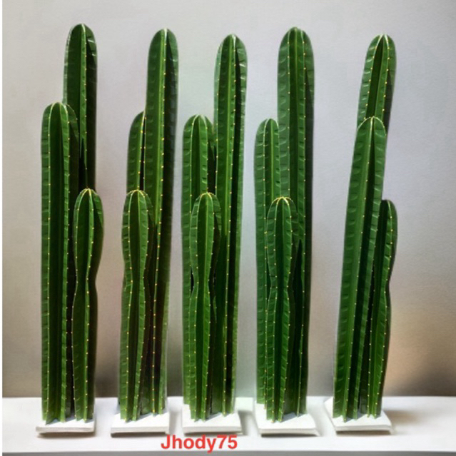 **Kaktus Artifisial/imitasi Jenis Koboy dengan Tatakan – Tinggi Maksimal 100 cm, Set 3 Batang Berbeda Ukuran** - SetXL