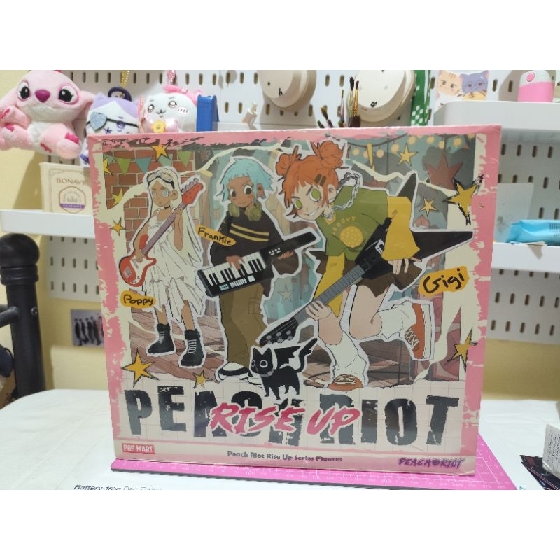 Jual peach riot rise up version popmart | Shopee Indonesia