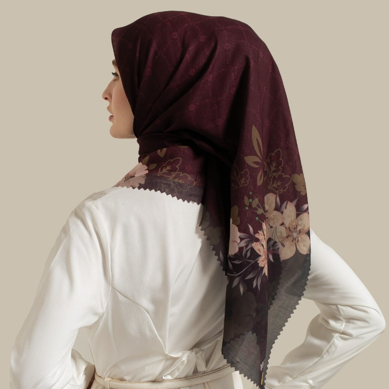 Wulang Narawangsa Hijab Segi Empat ⁠Soft Flower Maroon Kerudung Segi Empat Hijab Motif Segi Empat Hijab Voal Premium