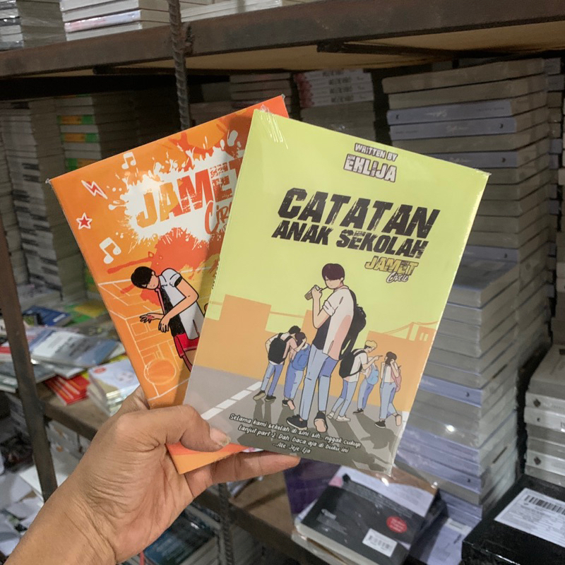 Jual Paket 2 Novel JAMET CIRCLE - CATATAN ANAK SEKOLAH - Ehlija ( Free ...